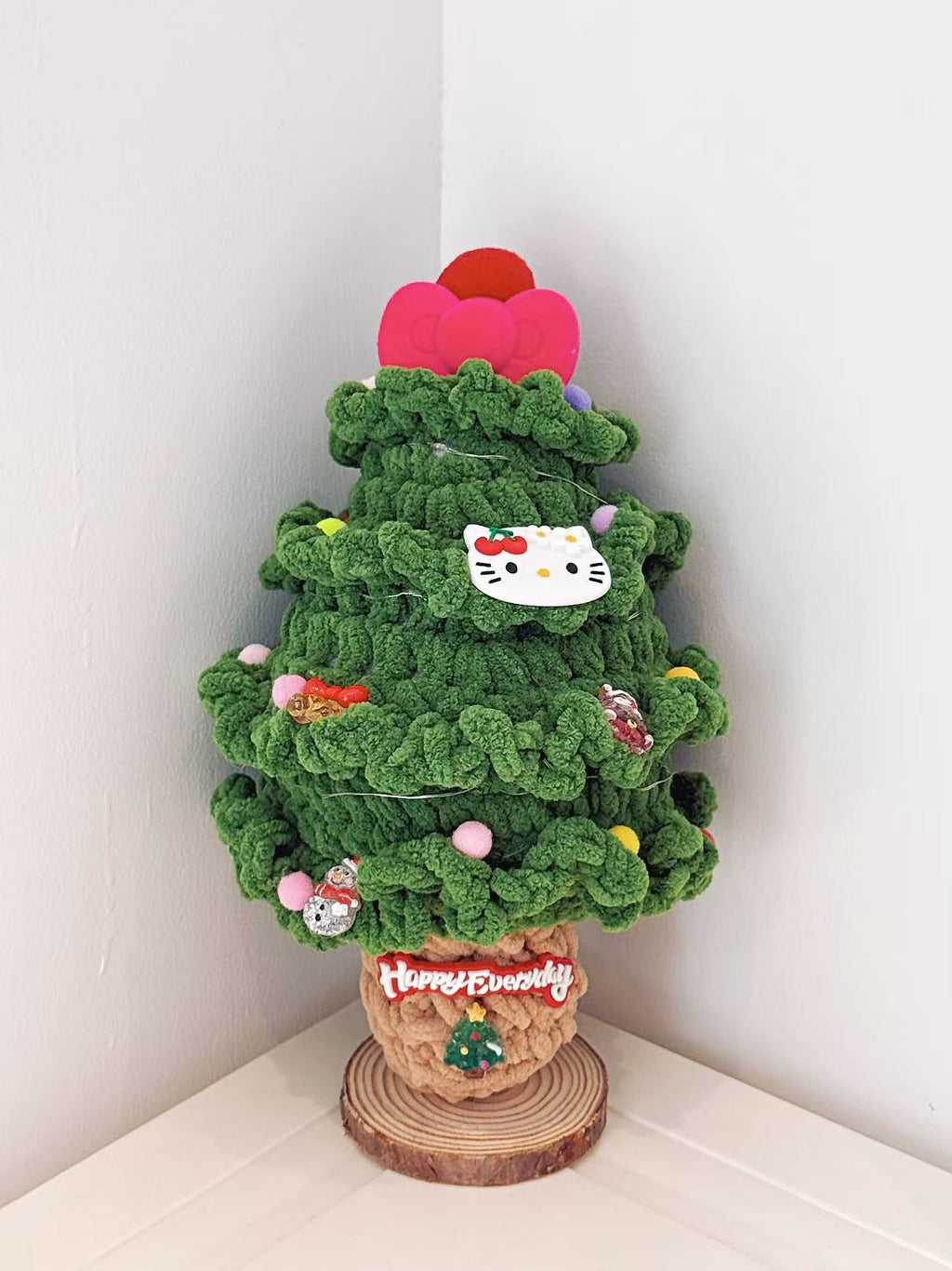 HelloKitty Handmade Knitted Christmas Tree Decoration